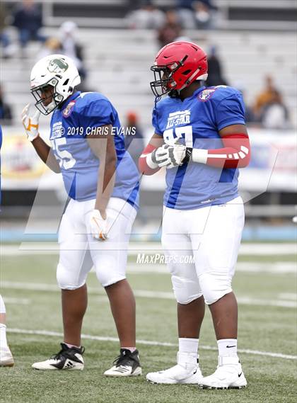 Thumbnail 1 in Autozone Liberty Bowl All-Stars photogallery.
