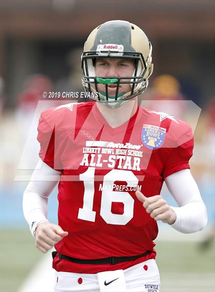 Thumbnail 2 in Autozone Liberty Bowl All-Stars photogallery.
