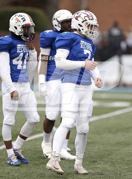 Thumbnail 1 in Autozone Liberty Bowl All-Stars photogallery.