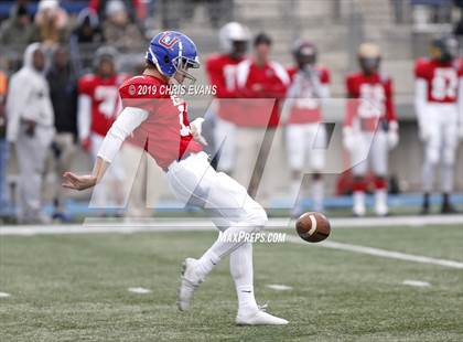 Thumbnail 3 in Autozone Liberty Bowl All-Stars photogallery.