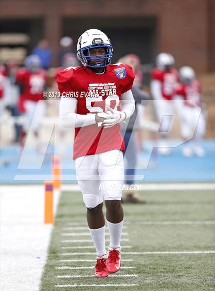 Thumbnail 2 in Autozone Liberty Bowl All-Stars photogallery.