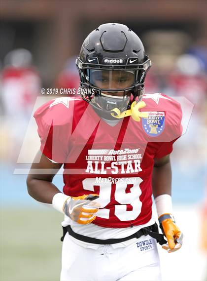 Thumbnail 3 in Autozone Liberty Bowl All-Stars photogallery.