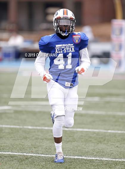 Thumbnail 2 in Autozone Liberty Bowl All-Stars photogallery.