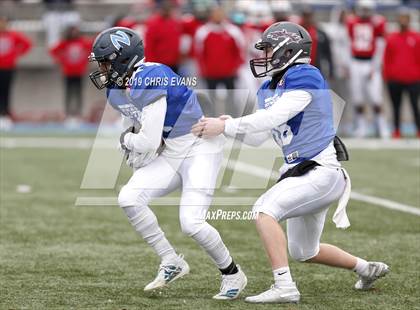 Thumbnail 2 in Autozone Liberty Bowl All-Stars photogallery.