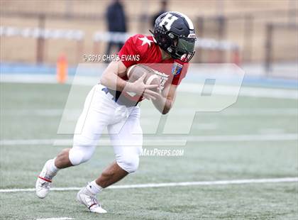 Thumbnail 1 in Autozone Liberty Bowl All-Stars photogallery.