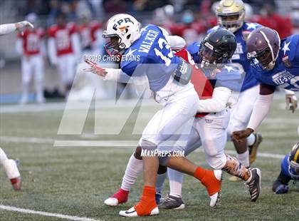 Thumbnail 3 in Autozone Liberty Bowl All-Stars photogallery.