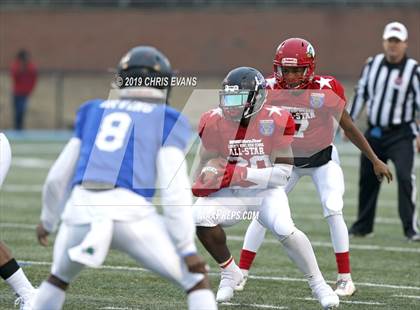 Thumbnail 1 in Autozone Liberty Bowl All-Stars photogallery.