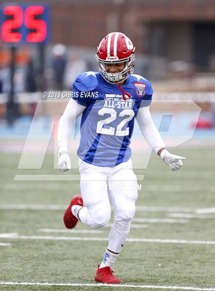 Thumbnail 3 in Autozone Liberty Bowl All-Stars photogallery.