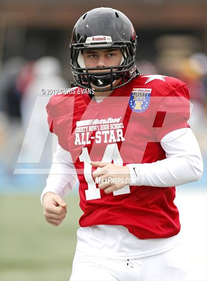 Thumbnail 2 in Autozone Liberty Bowl All-Stars photogallery.