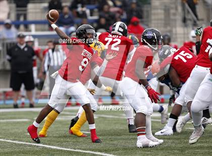 Thumbnail 1 in Autozone Liberty Bowl All-Stars photogallery.