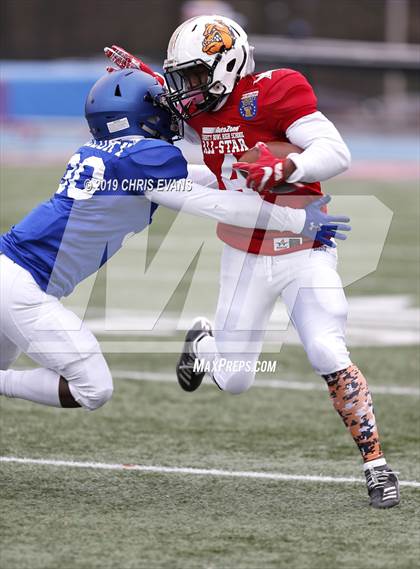 Thumbnail 3 in Autozone Liberty Bowl All-Stars photogallery.