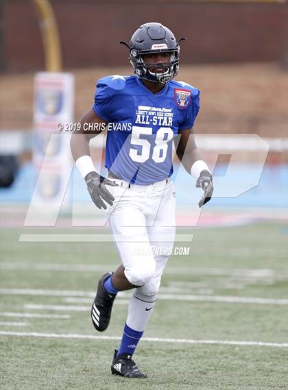 Thumbnail 1 in Autozone Liberty Bowl All-Stars photogallery.