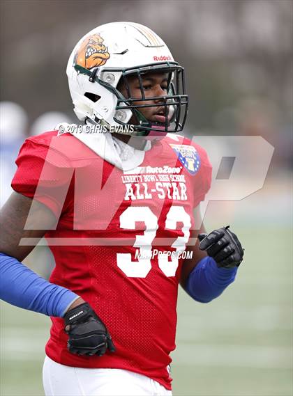 Thumbnail 2 in Autozone Liberty Bowl All-Stars photogallery.