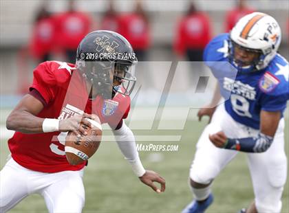 Thumbnail 1 in Autozone Liberty Bowl All-Stars photogallery.