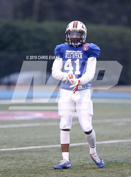 Thumbnail 3 in Autozone Liberty Bowl All-Stars photogallery.
