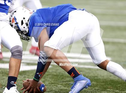 Thumbnail 2 in Autozone Liberty Bowl All-Stars photogallery.
