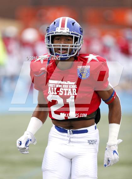 Thumbnail 3 in Autozone Liberty Bowl All-Stars photogallery.