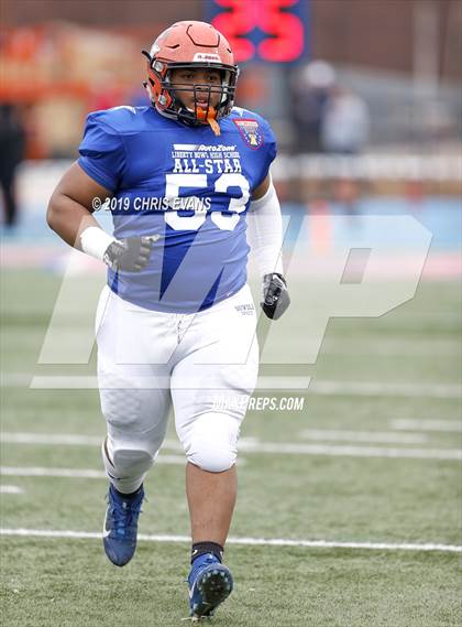 Thumbnail 2 in Autozone Liberty Bowl All-Stars photogallery.