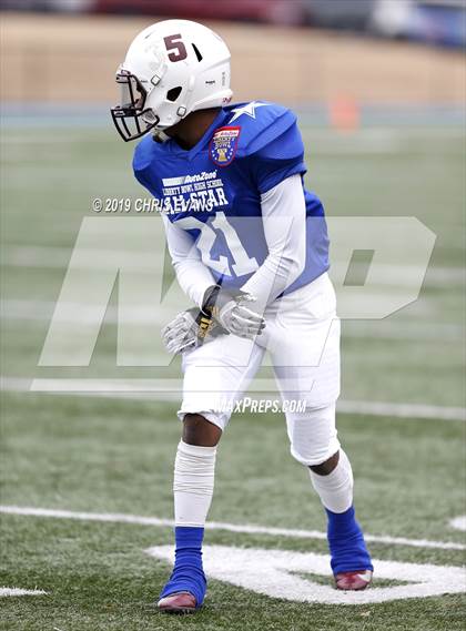 Thumbnail 2 in Autozone Liberty Bowl All-Stars photogallery.