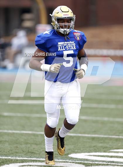 Thumbnail 1 in Autozone Liberty Bowl All-Stars photogallery.
