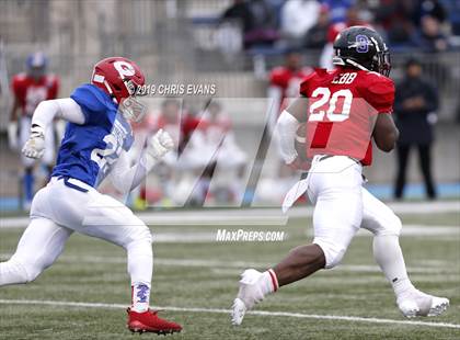 Thumbnail 2 in Autozone Liberty Bowl All-Stars photogallery.