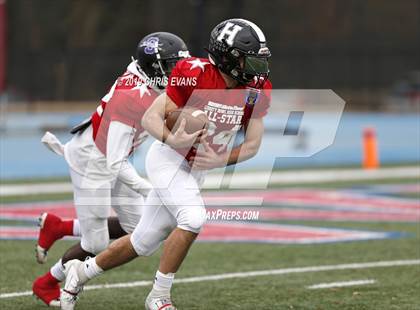 Thumbnail 1 in Autozone Liberty Bowl All-Stars photogallery.