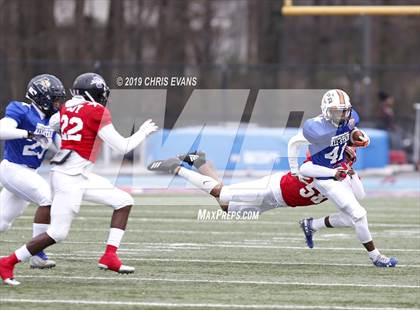 Thumbnail 3 in Autozone Liberty Bowl All-Stars photogallery.