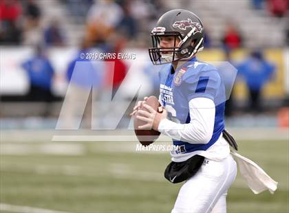 Thumbnail 2 in Autozone Liberty Bowl All-Stars photogallery.