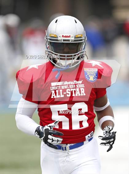 Thumbnail 1 in Autozone Liberty Bowl All-Stars photogallery.