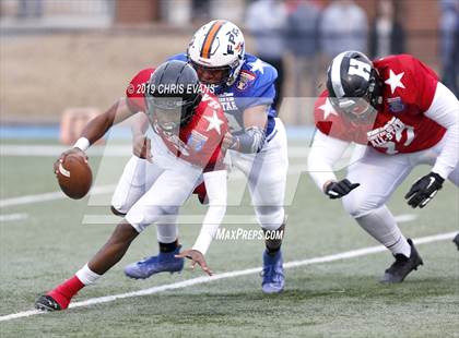 Thumbnail 2 in Autozone Liberty Bowl All-Stars photogallery.
