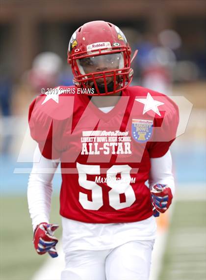 Thumbnail 3 in Autozone Liberty Bowl All-Stars photogallery.