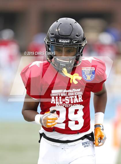 Thumbnail 2 in Autozone Liberty Bowl All-Stars photogallery.