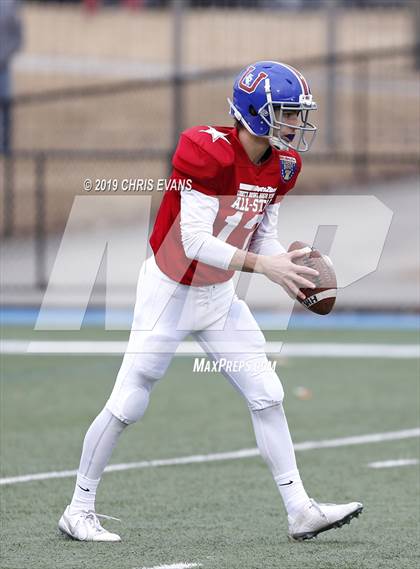 Thumbnail 1 in Autozone Liberty Bowl All-Stars photogallery.