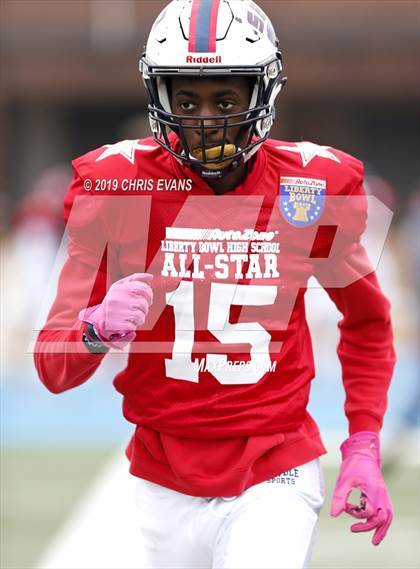 Thumbnail 1 in Autozone Liberty Bowl All-Stars photogallery.