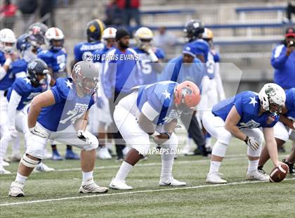Thumbnail 1 in Autozone Liberty Bowl All-Stars photogallery.