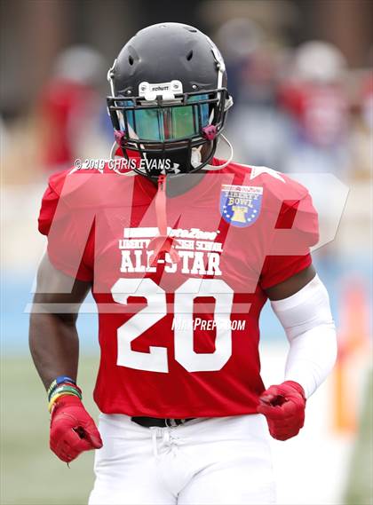 Thumbnail 1 in Autozone Liberty Bowl All-Stars photogallery.