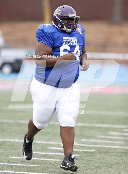 Thumbnail 2 in Autozone Liberty Bowl All-Stars photogallery.