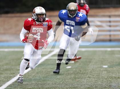 Thumbnail 1 in Autozone Liberty Bowl All-Stars photogallery.