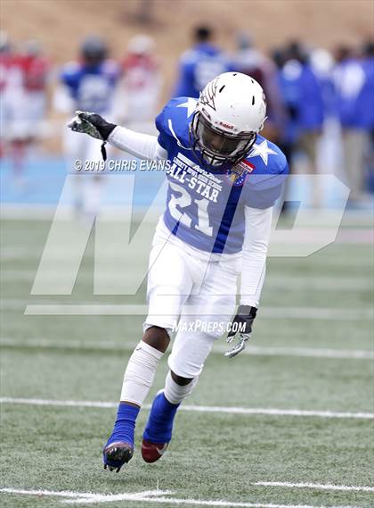 Thumbnail 2 in Autozone Liberty Bowl All-Stars photogallery.