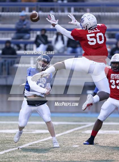 Thumbnail 2 in Autozone Liberty Bowl All-Stars photogallery.
