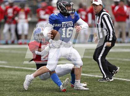 Thumbnail 3 in Autozone Liberty Bowl All-Stars photogallery.