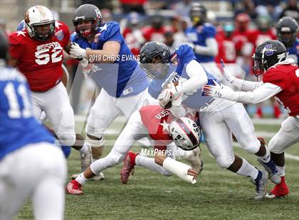 Thumbnail 3 in Autozone Liberty Bowl All-Stars photogallery.