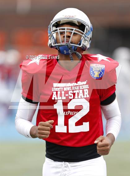 Thumbnail 2 in Autozone Liberty Bowl All-Stars photogallery.