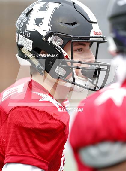 Thumbnail 1 in Autozone Liberty Bowl All-Stars photogallery.