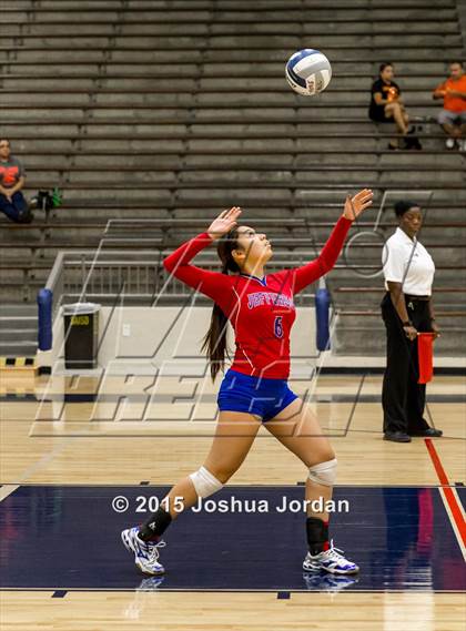Thumbnail 1 in Jefferson @ Burbank photogallery.