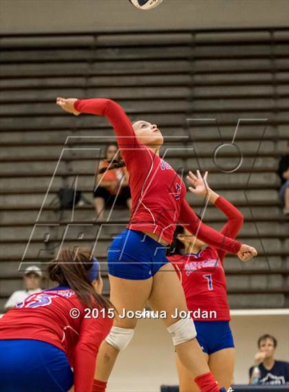 Thumbnail 3 in Jefferson @ Burbank photogallery.