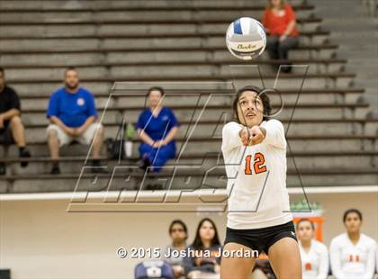 Thumbnail 3 in Jefferson @ Burbank photogallery.
