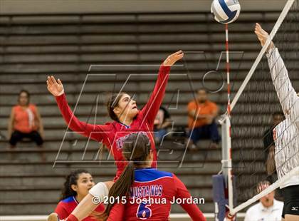 Thumbnail 1 in Jefferson @ Burbank photogallery.