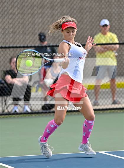 Thumbnail 3 in Fishers vs Mt. Vernon (IHSAA Regional Championship) photogallery.