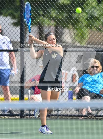 Thumbnail 2 in Fishers vs Mt. Vernon (IHSAA Regional Championship) photogallery.